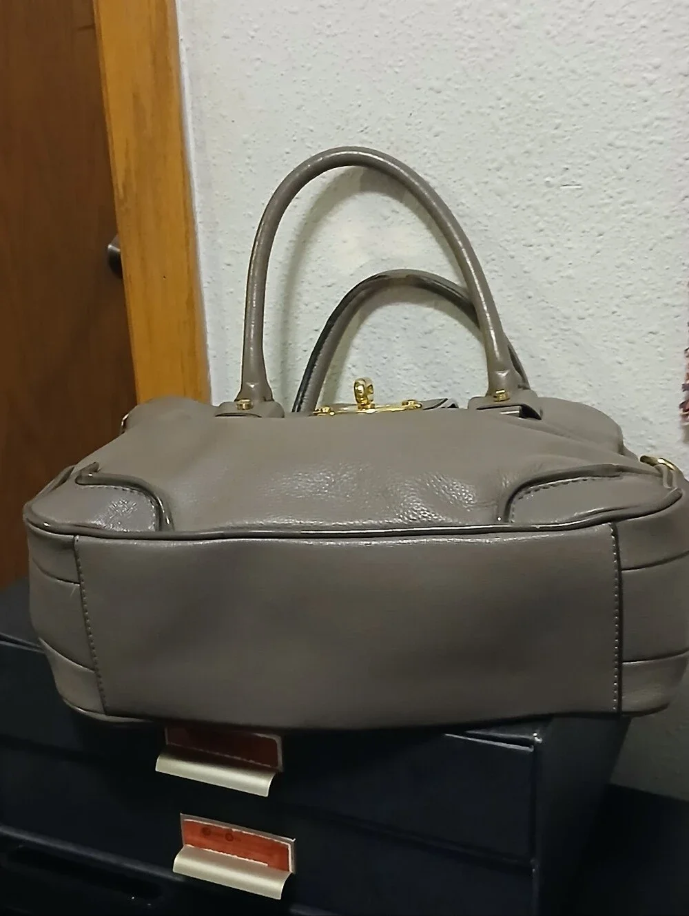 ​Antonio Melani Taupe Gray Pebble Leather Turnlock Satchel Bag Logo Lined